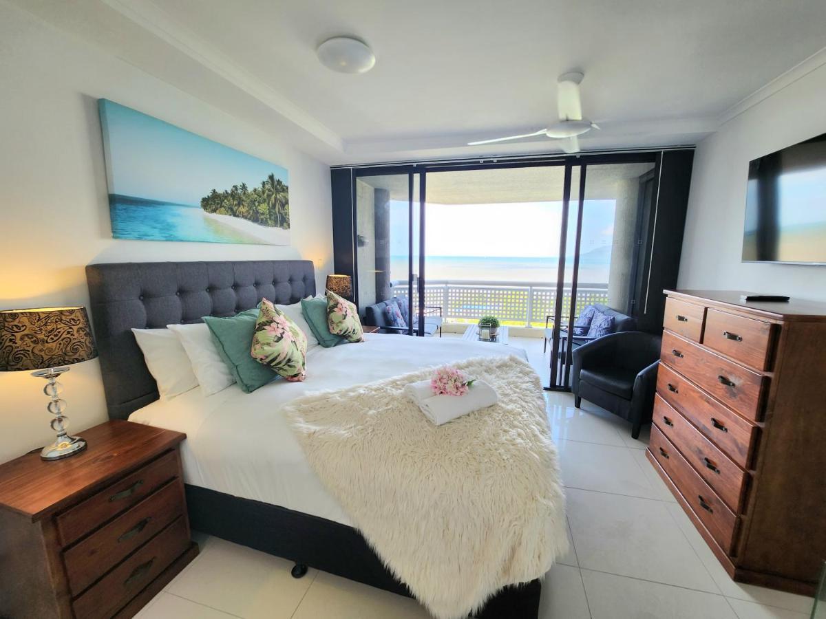Cairns Luxury Seaview Apartment エクステリア 写真