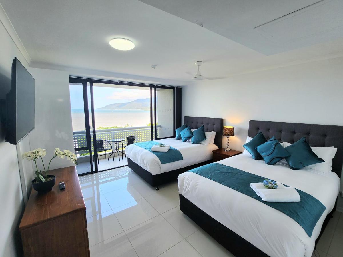 Cairns Luxury Seaview Apartment エクステリア 写真